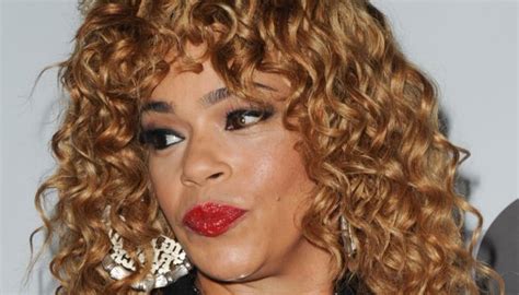 Twitter Reacts to Faith Evans Admitting to Eating Biggie’s Booty。